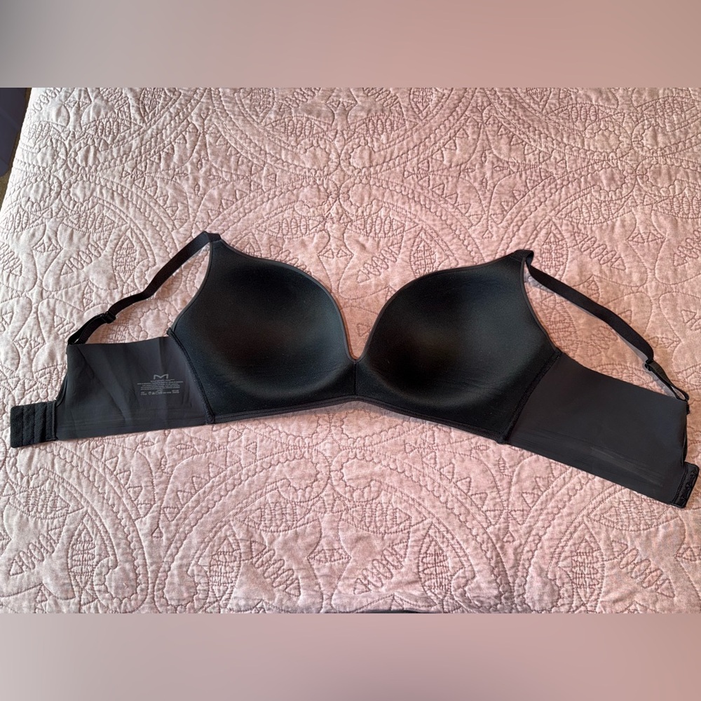 Maidenform Black Smooth Bra - Picture 3 of 6